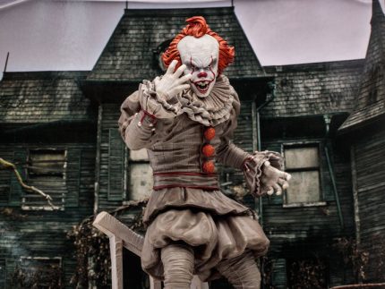 IT Chapter Two Movie Maniacs WB 100 Pennywise 6 Limited Edition Figure