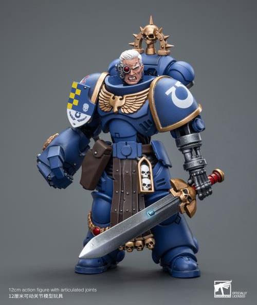 JoyToy - Warhammer 40k- Ultramarines - Lieutenant with Power Fist