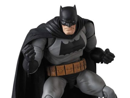 The Dark Knight Returns MAFEX #106 Batman