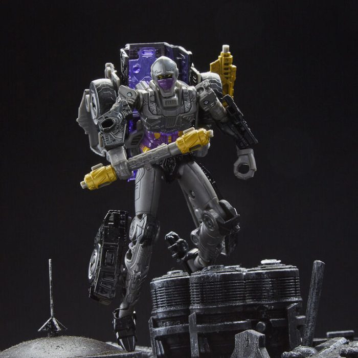 Transformers Generations Selects - WFC-GS07 Nightbird, War for Cybertron