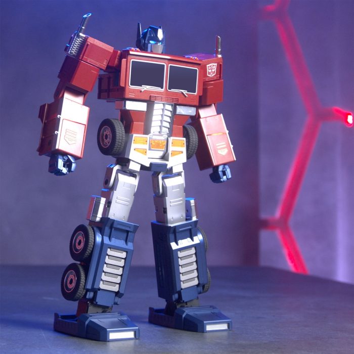 Transformers Optimus Prime Auto-Converting Robot (Elite)