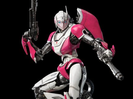 Three Zero Transformers - Bumblebee – DLX Arcee